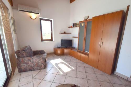Apartments Gacina