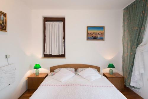 Two-bedroom Apartment Rabac Near Sea 4