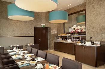 Hotel Residhome Nantes Berges De La Loire