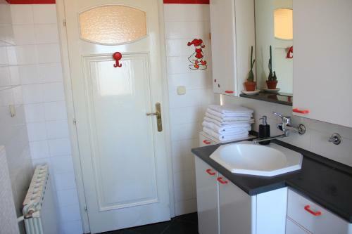 Apartment Apolon Planinski