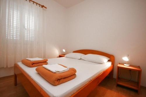 Apartments With A Parking Space Gradac (makarska) - 6724