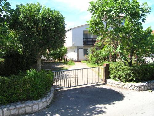 Apartments Ivanek