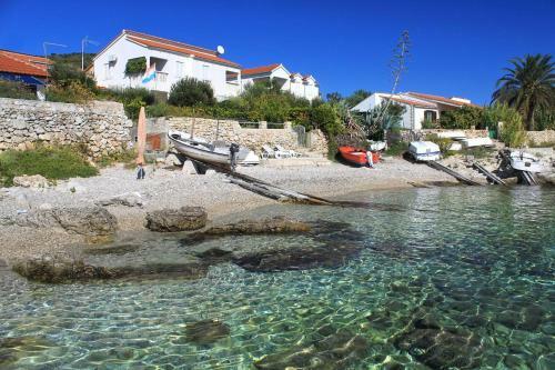 Apartments By The Sea Milna (Vis) - 8896