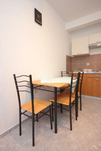 Apartment Pasman 8217b