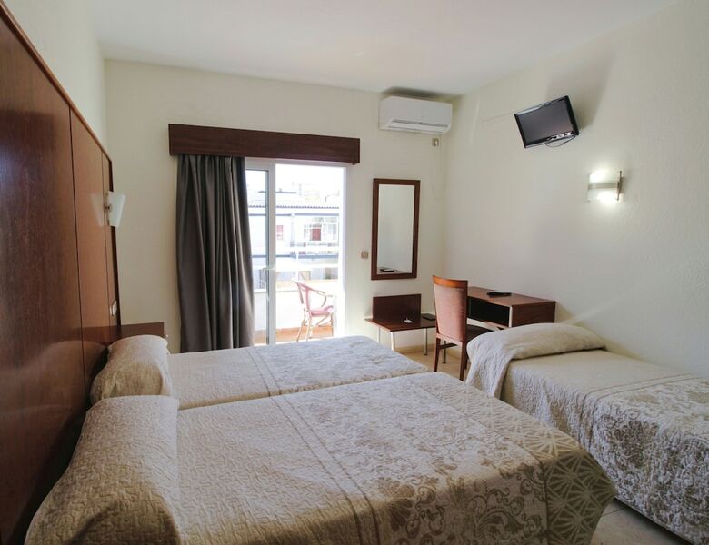 N.ch Hotel