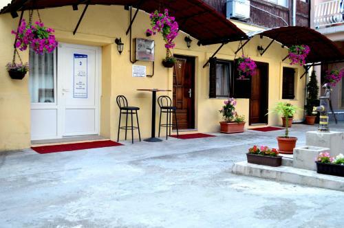 Hostal Rooms Ara?i?
