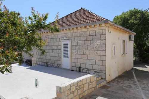 Apartments With A Parking Space Lumbarda (korcula) - 4473