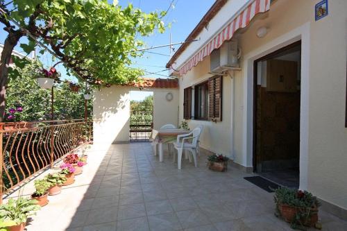 Apartment Barbat 4977a