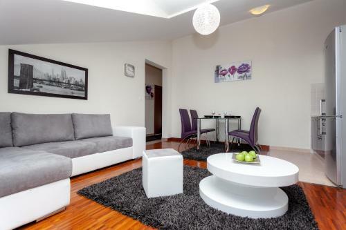 Apartment Toni