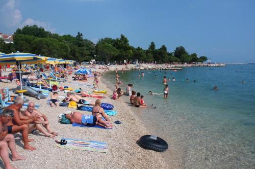 Apartments With A Parking Space Dramalj (crikvenica) - 5576