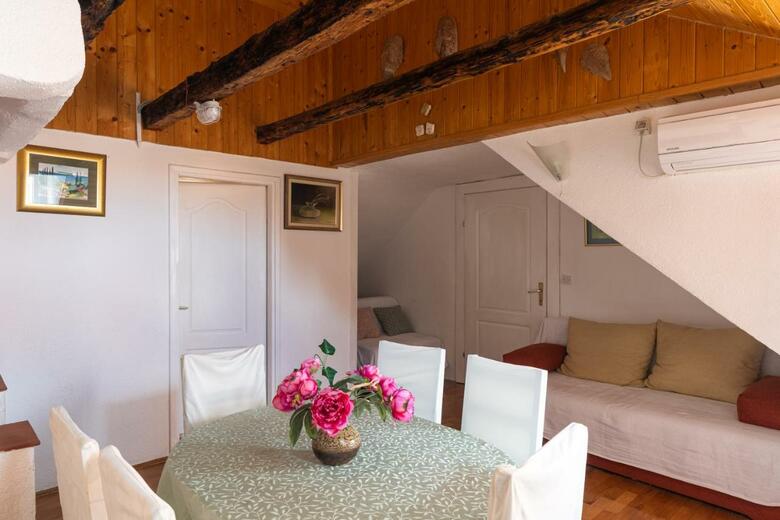 Apartamentos Old Town Baroque Palace Accommodation
