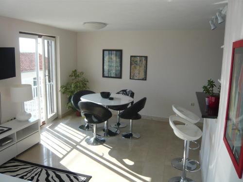 G&b Apartments
