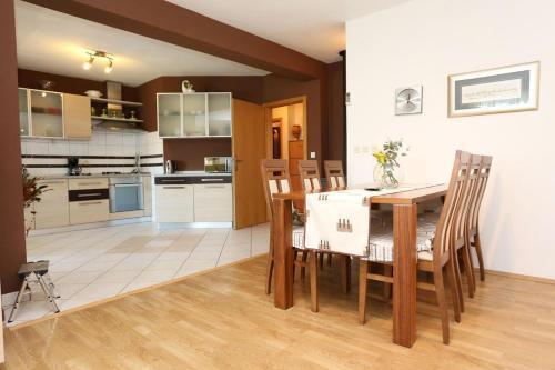 Apartment Orebic 10149a