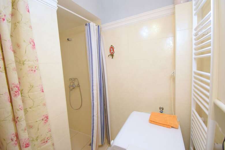 Donos Apartments