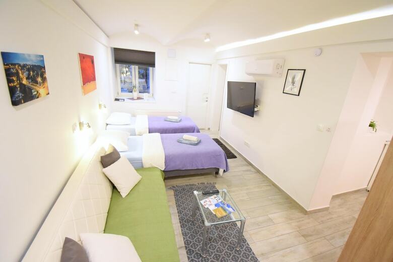 Donos Apartments