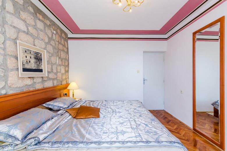 Apartments Nicol