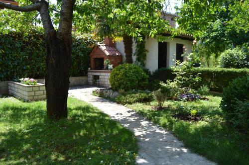 Apartment Bozac