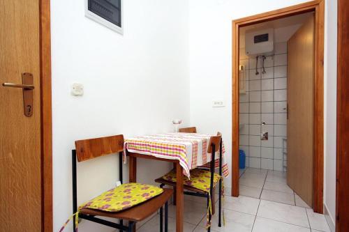Apartments With A Parking Space Vodice - 4236