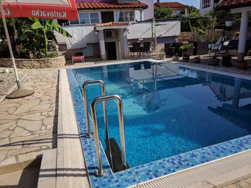 Apartments Kalem
