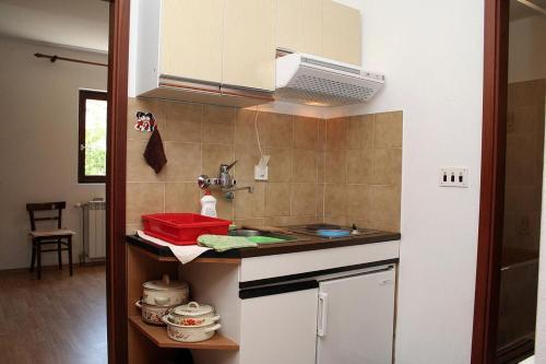 Apartments With A Parking Space Vrboska (hvar) - 4634