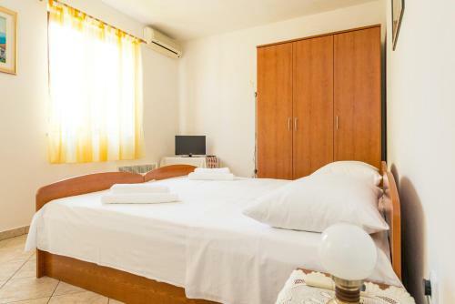 Hostal Guesthouse Ava