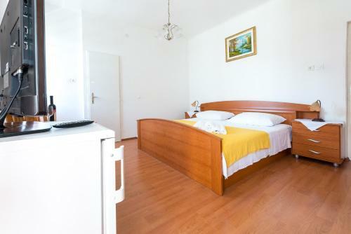 Hostal Guesthouse Ava