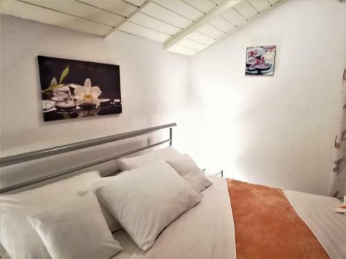 Hostal Rooms Mirabella