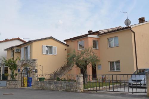 Apartment Gr?ini? 298