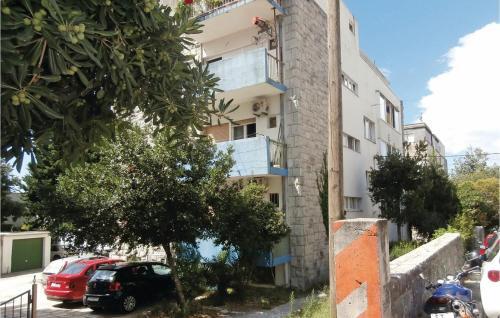 Apartment Split *lxxviii *
