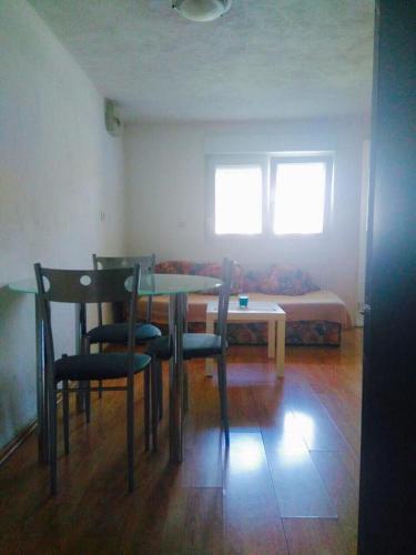 Apartments With A Parking Space Razanac (zadar) - 11429