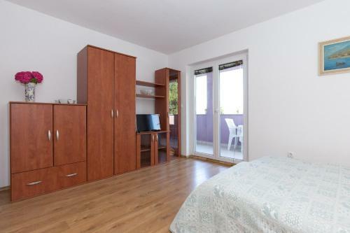 Studio Apartment Vinko T