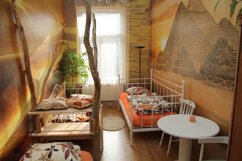 Hostal Artharmony Pension & Hostel