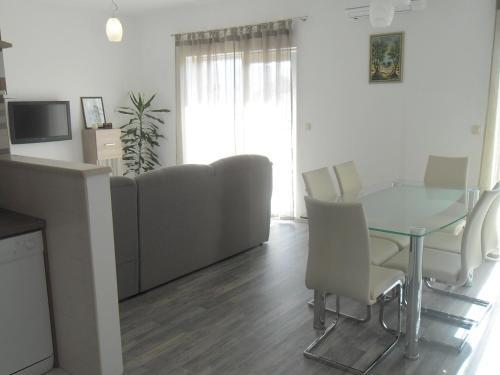 Apartments Robi