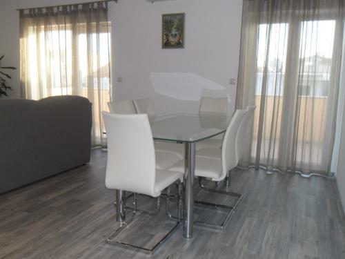 Apartments Robi