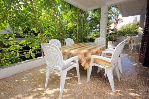 Apartments With A Parking Space Novalja (pag) - 9327