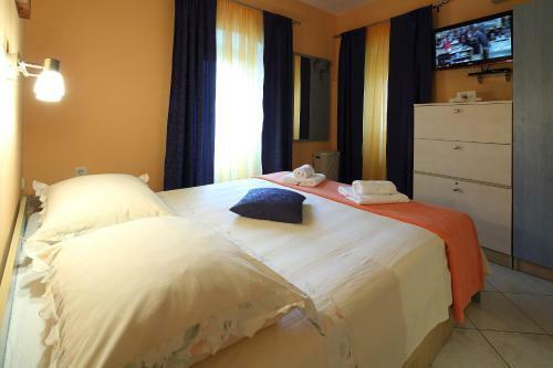 La Familia Apartments