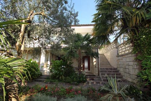 Apartment Lemut