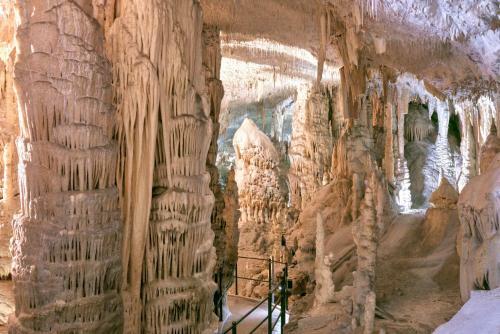 Postojna Cave Hotel Jama