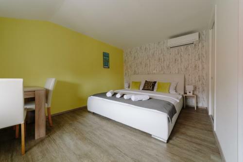 Hostal Piranika