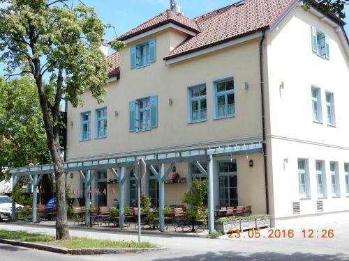 Hostal Guest House Parma