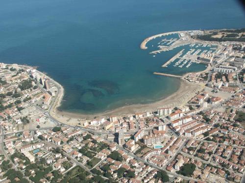 Apartamentos Riells Park