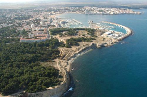 Apartamentos Riells Park