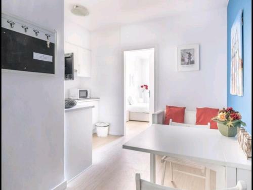 Rambla Batll� Apartments