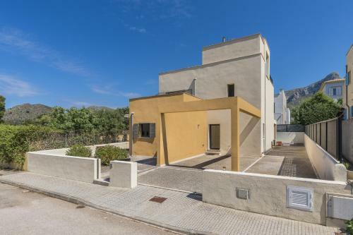 Villa Zafr� Montfarrutx