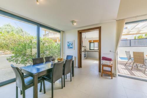 Villa Zafr� Montfarrutx