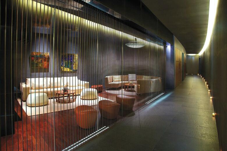Hotel Yas Viceroy