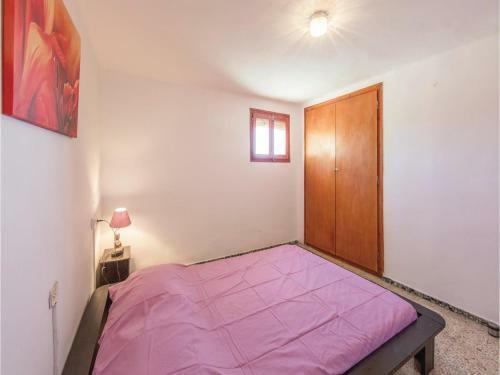 Ten-bedroom Holiday Home In Alcanar Platja