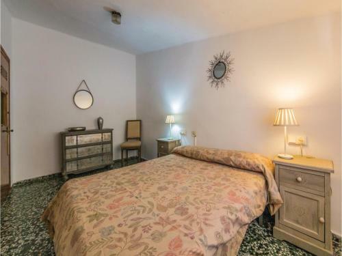 Ten-bedroom Holiday Home In Alcanar Platja
