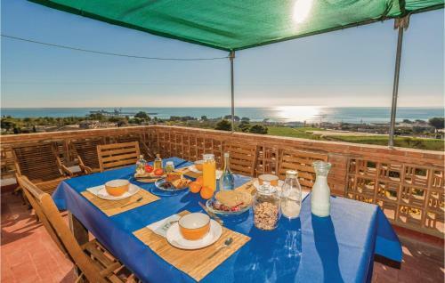 Ten-bedroom Holiday Home In Alcanar Platja