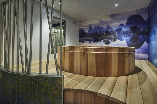 Kyriad Prestige Lyon Est - Saint Priest Eurexpo Hotel And Spa